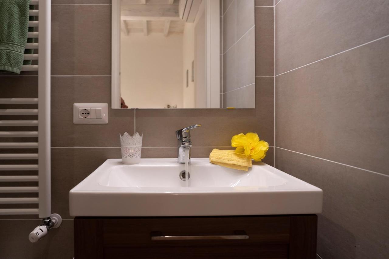 32 Nero - Florence Apartment San Niccolo Екстериор снимка